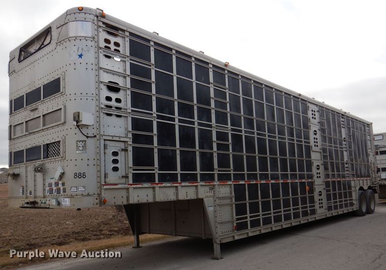 image for item DK5162 2004 Wilson PSDCL-411P  livestock trailer