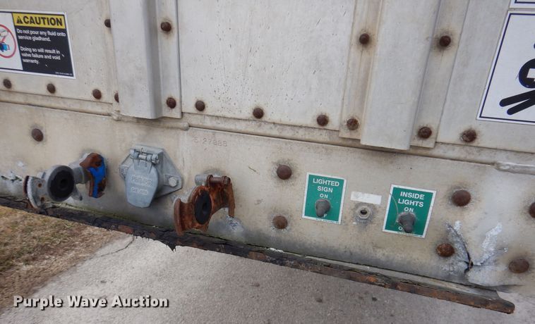 image for item DK5162 2004 Wilson PSDCL-411P  livestock trailer