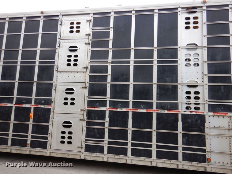 image for item DK5162 2004 Wilson PSDCL-411P  livestock trailer