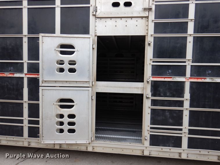 image for item DK5162 2004 Wilson PSDCL-411P  livestock trailer