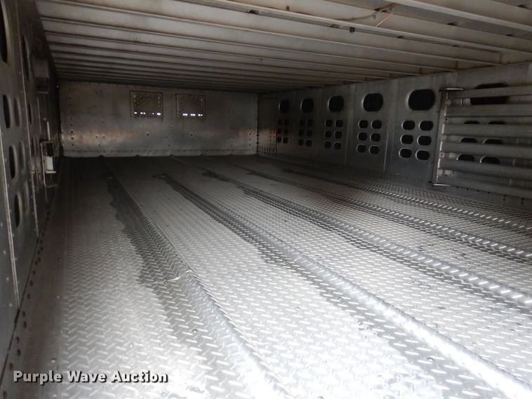 image for item DK5162 2004 Wilson PSDCL-411P  livestock trailer