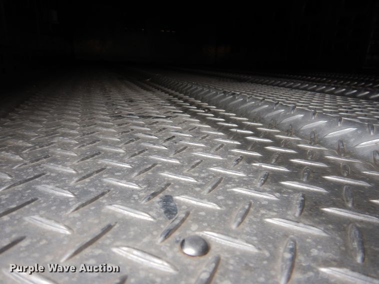 image for item DK5162 2004 Wilson PSDCL-411P  livestock trailer