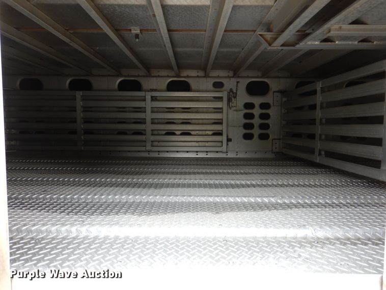 image for item DK5162 2004 Wilson PSDCL-411P  livestock trailer