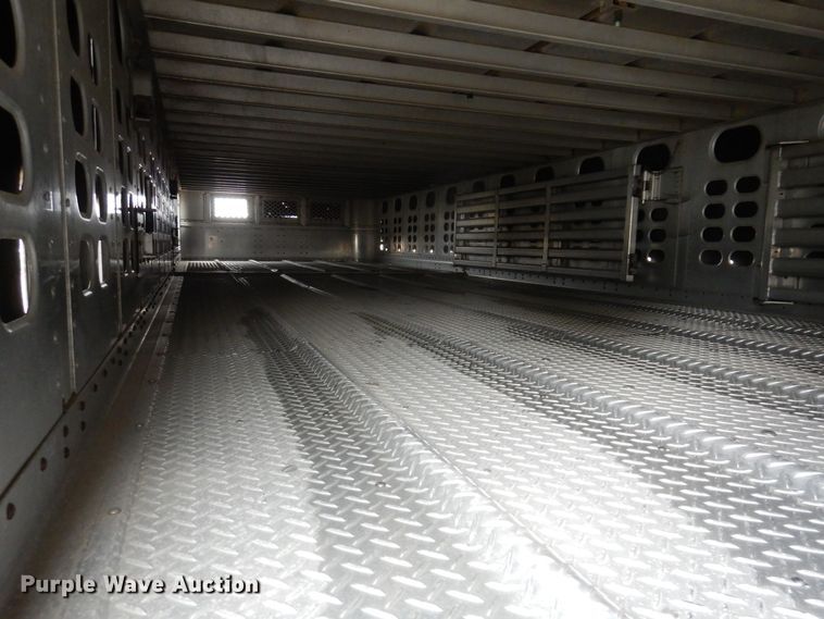 image for item DK5162 2004 Wilson PSDCL-411P  livestock trailer