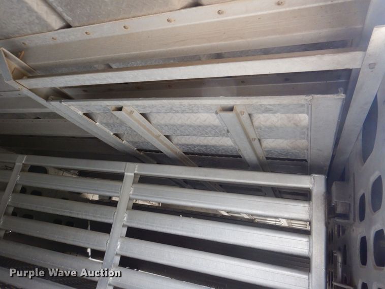 image for item DK5162 2004 Wilson PSDCL-411P  livestock trailer