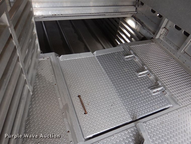 image for item DK5162 2004 Wilson PSDCL-411P  livestock trailer