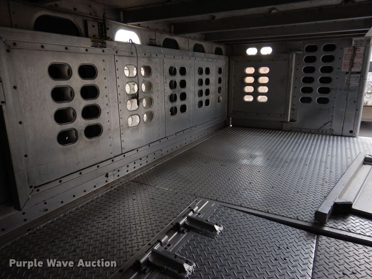 image for item DK5162 2004 Wilson PSDCL-411P  livestock trailer