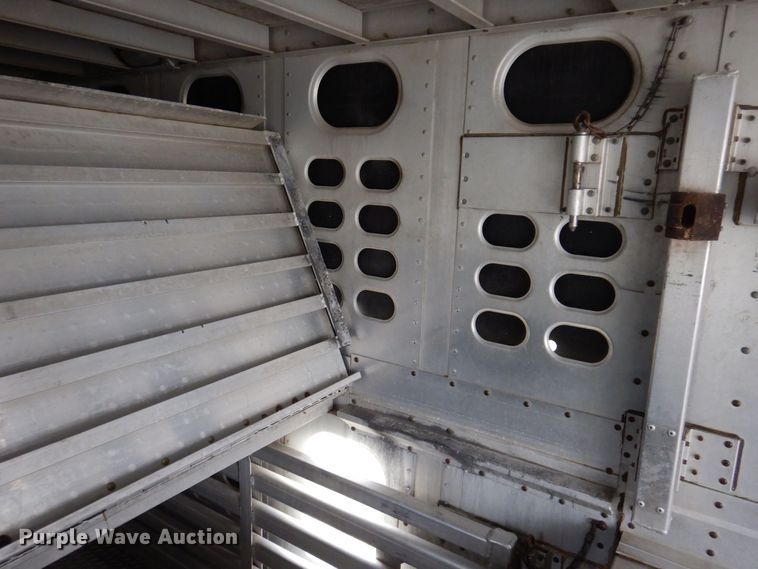 image for item DK5162 2004 Wilson PSDCL-411P  livestock trailer