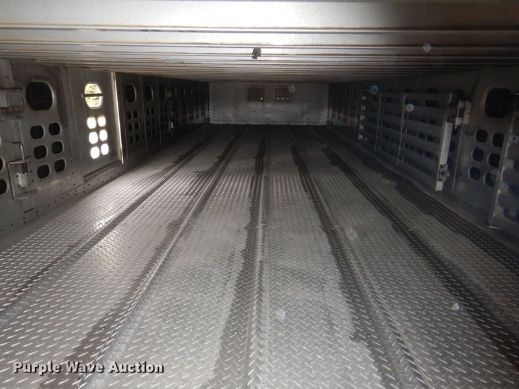 image for item DK5162 2004 Wilson PSDCL-411P  livestock trailer