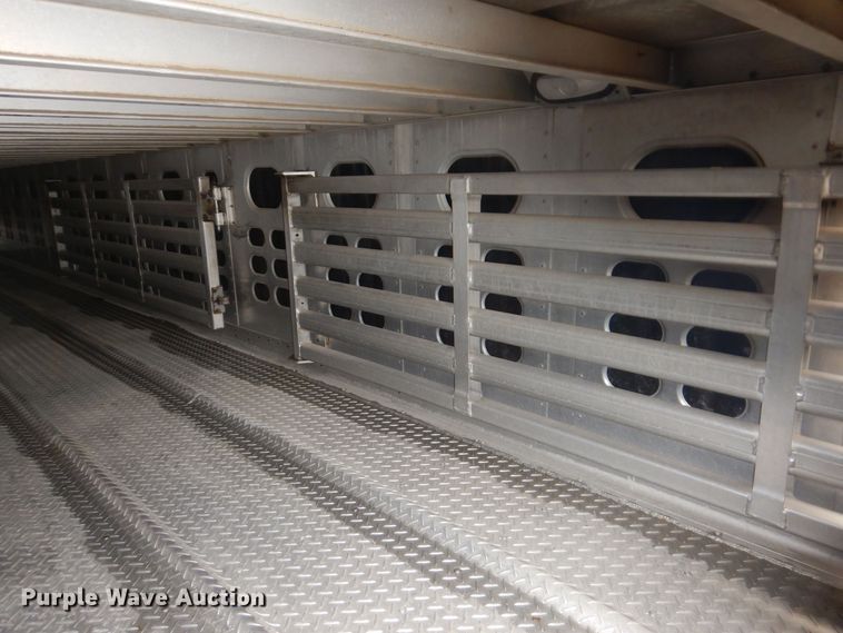 image for item DK5162 2004 Wilson PSDCL-411P  livestock trailer