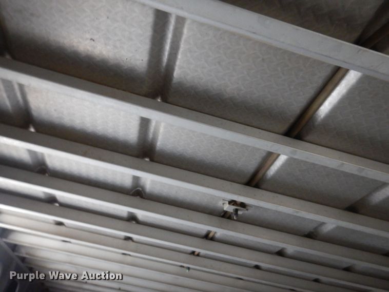 image for item DK5162 2004 Wilson PSDCL-411P  livestock trailer