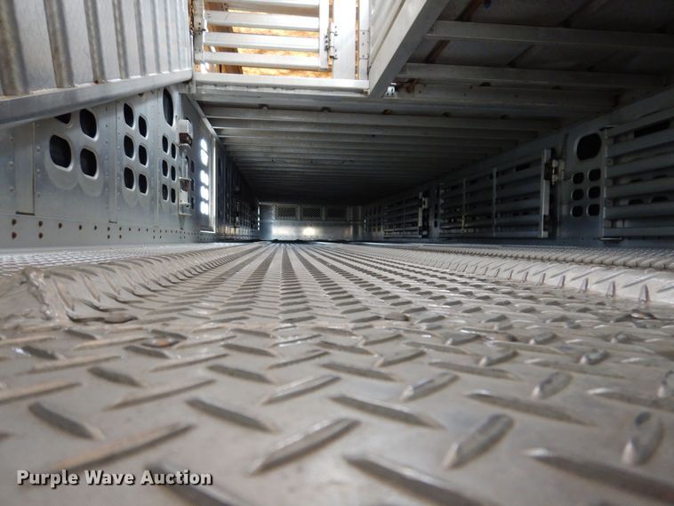 image for item DK5162 2004 Wilson PSDCL-411P  livestock trailer