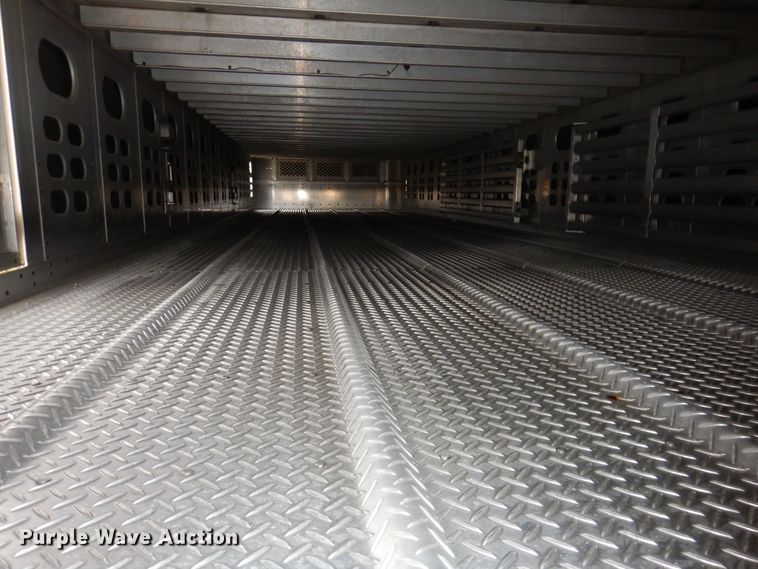 image for item DK5162 2004 Wilson PSDCL-411P  livestock trailer