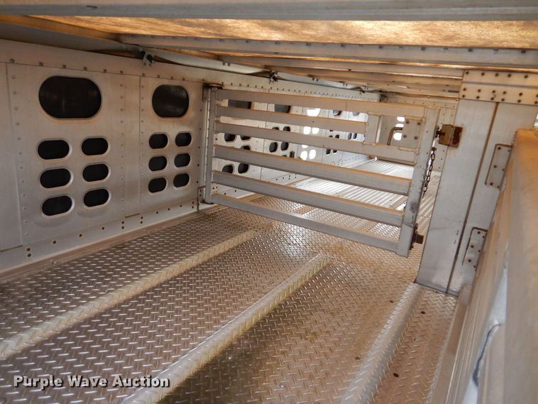 image for item DK5162 2004 Wilson PSDCL-411P  livestock trailer
