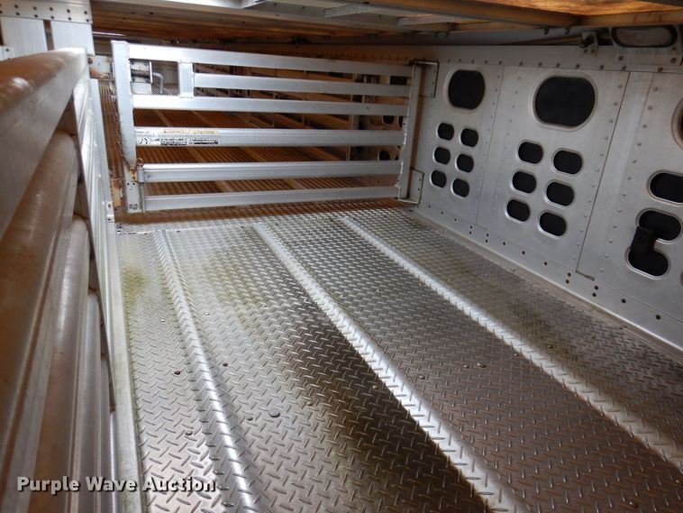 image for item DK5162 2004 Wilson PSDCL-411P  livestock trailer