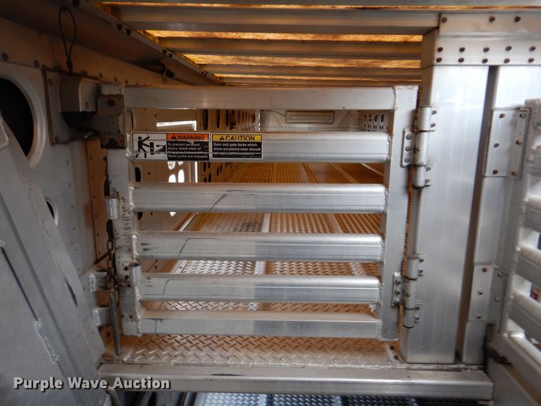 image for item DK5162 2004 Wilson PSDCL-411P  livestock trailer