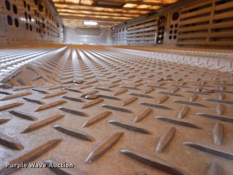 image for item DK5162 2004 Wilson PSDCL-411P  livestock trailer