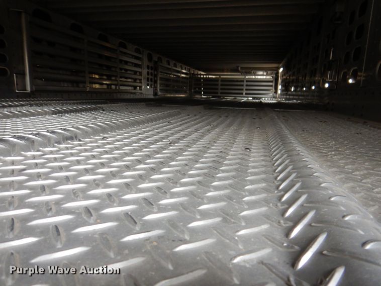 image for item DK5162 2004 Wilson PSDCL-411P  livestock trailer