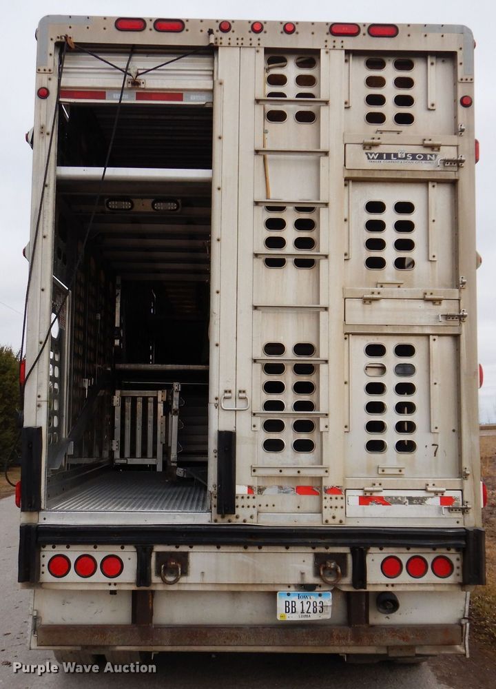 image for item DK5163 2006 Wilson PSDCL-411P  livestock trailer