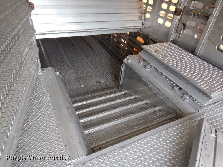 image for item DK5163 2006 Wilson PSDCL-411P  livestock trailer