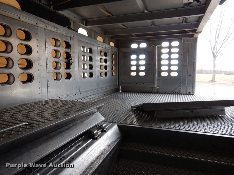 image for item DK5163 2006 Wilson PSDCL-411P  livestock trailer