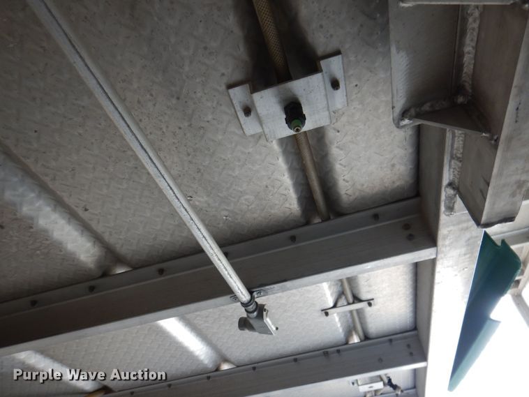 image for item DK5163 2006 Wilson PSDCL-411P  livestock trailer