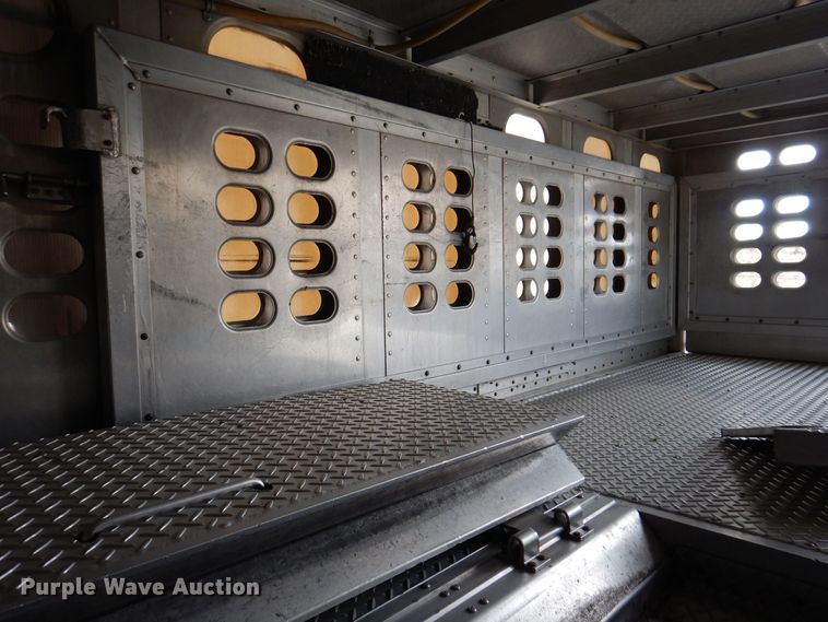 image for item DK5163 2006 Wilson PSDCL-411P  livestock trailer