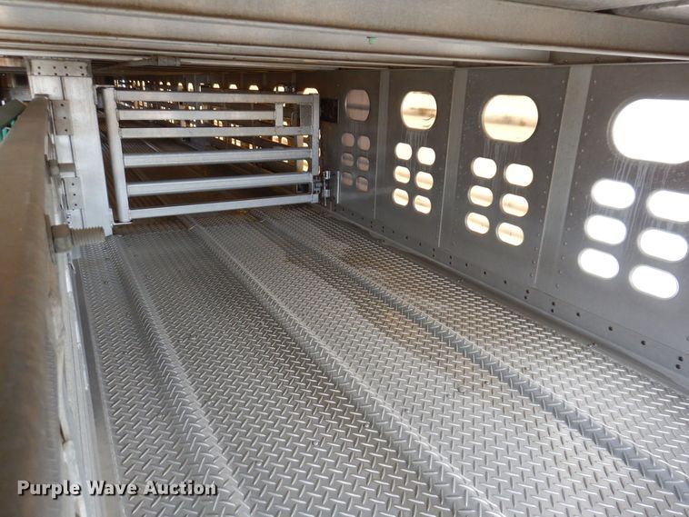 image for item DK5163 2006 Wilson PSDCL-411P  livestock trailer