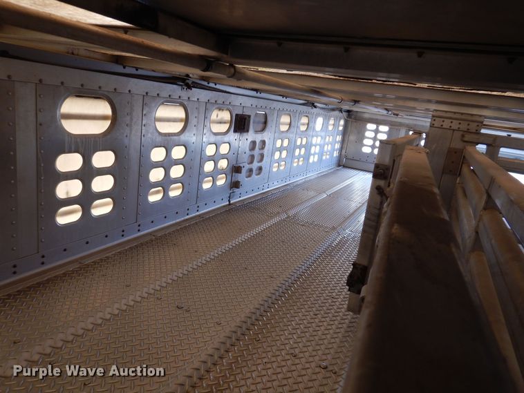 image for item DK5163 2006 Wilson PSDCL-411P  livestock trailer