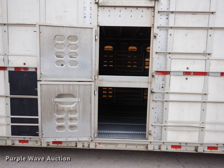 image for item DK5163 2006 Wilson PSDCL-411P  livestock trailer