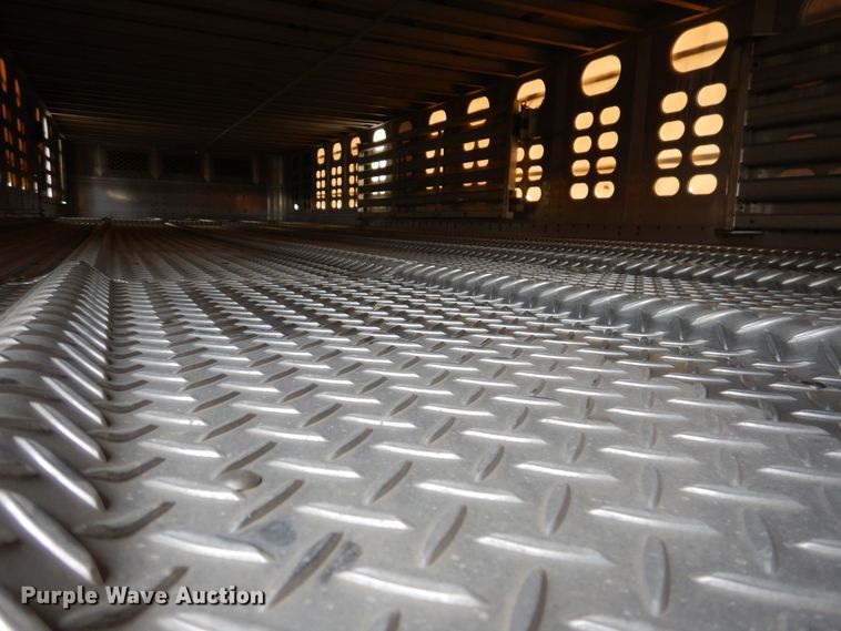 image for item DK5163 2006 Wilson PSDCL-411P  livestock trailer