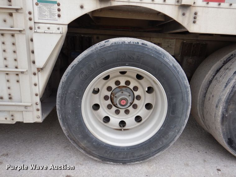 image for item DK5163 2006 Wilson PSDCL-411P  livestock trailer