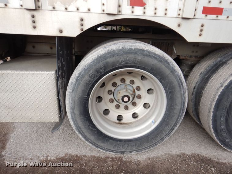 image for item DK5163 2006 Wilson PSDCL-411P  livestock trailer