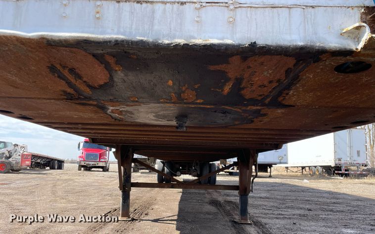 image for item DL3764 2001 Wabash  dry van trailer