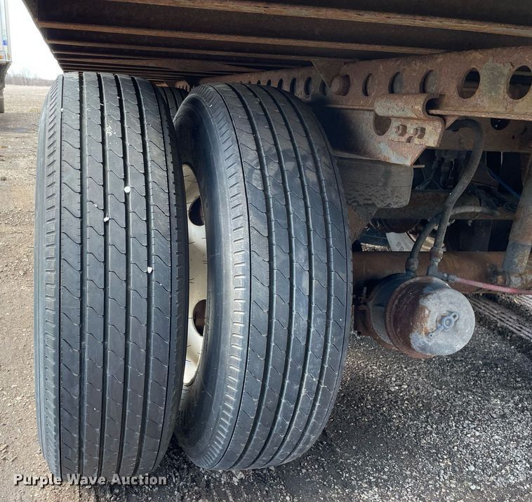 image for item DL3764 2001 Wabash  dry van trailer