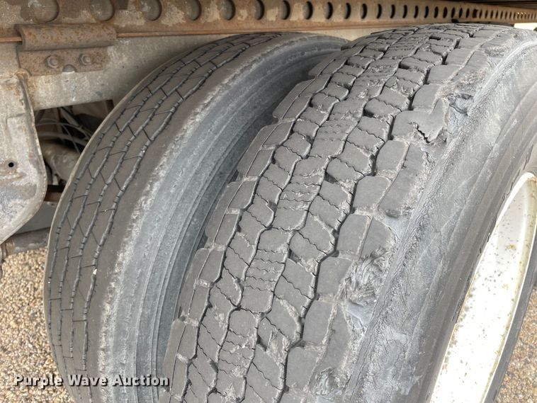 image for item DN4558 1998 Wabash  dry van trailer