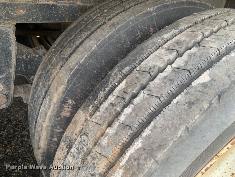 image for item DO1918 2010 Warren PD12  end dump pup trailer