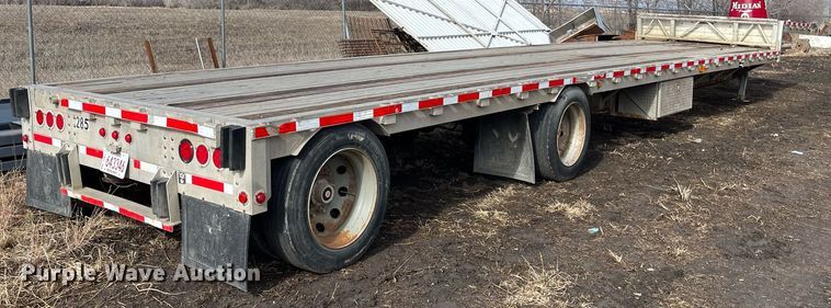 image for item DQ3992 2004 Wilson CFD-900  drop deck trailer