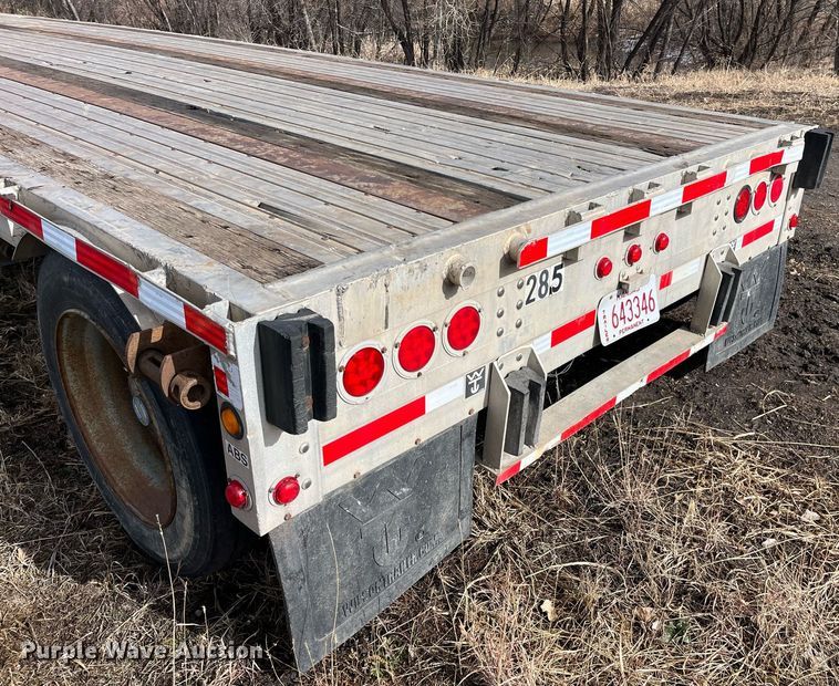 image for item DQ3992 2004 Wilson CFD-900  drop deck trailer