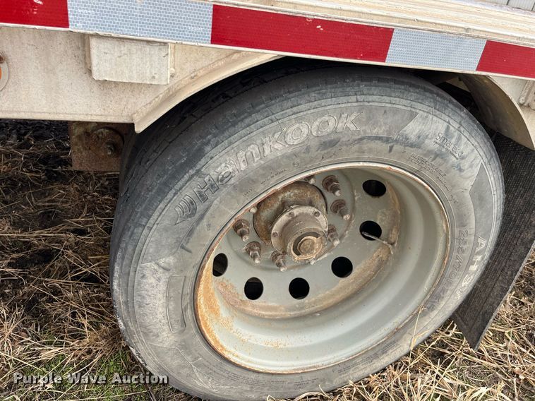 image for item DQ3992 2004 Wilson CFD-900  drop deck trailer