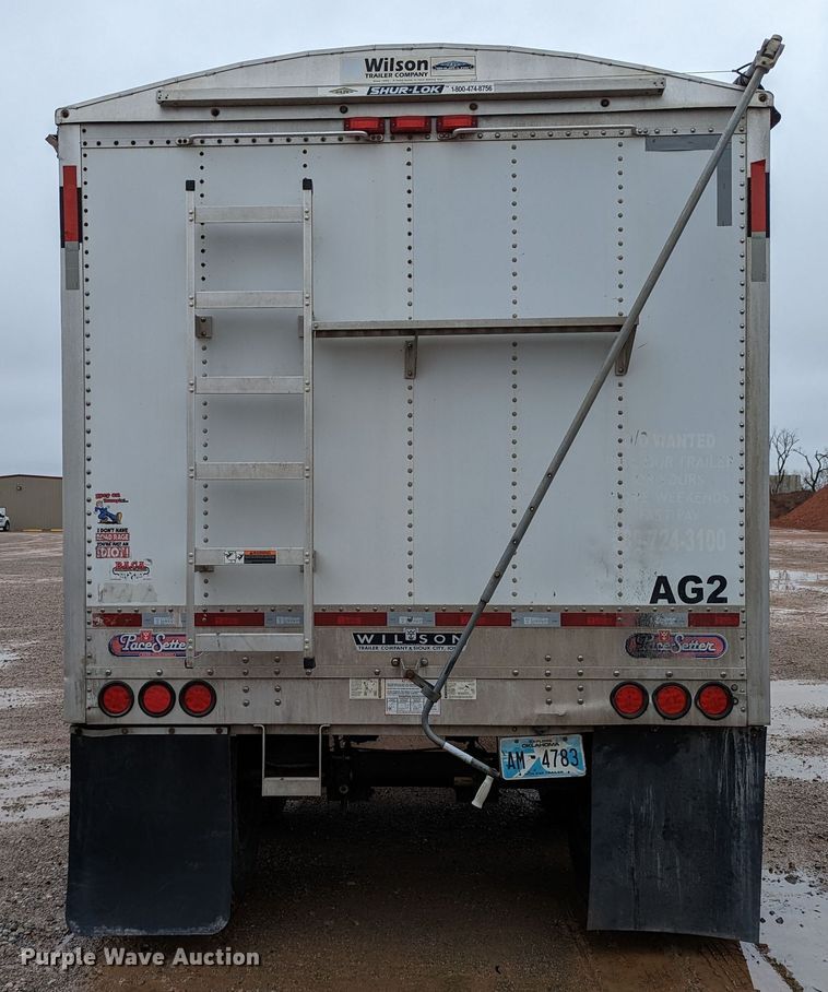 image for item DR6837 2013 Wilson DWH-551  grain trailer
