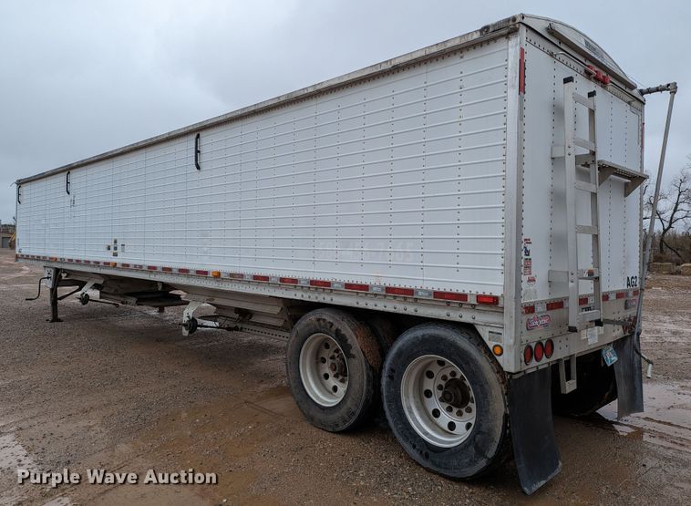 image for item DR6837 2013 Wilson DWH-551  grain trailer