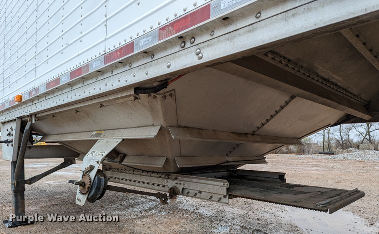 image for item DR6837 2013 Wilson DWH-551  grain trailer