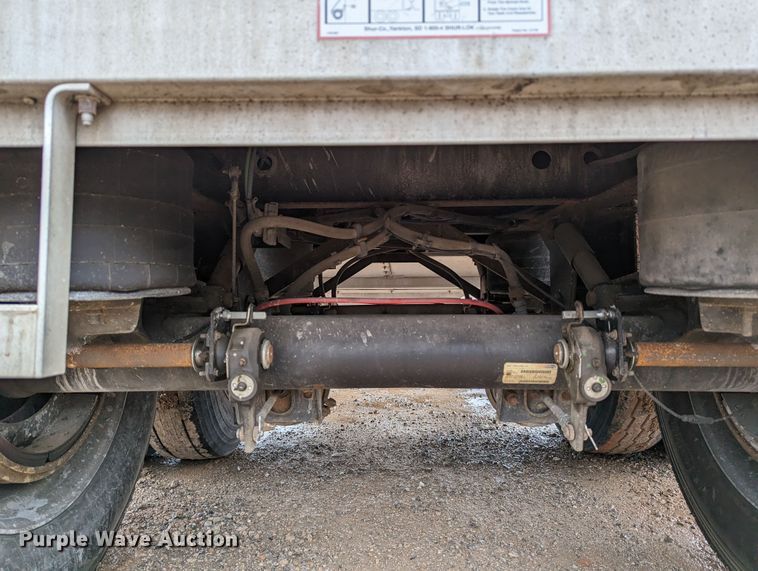 image for item DR6837 2013 Wilson DWH-551  grain trailer