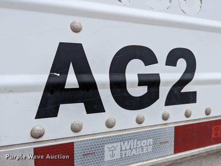 image for item DR6837 2013 Wilson DWH-551  grain trailer