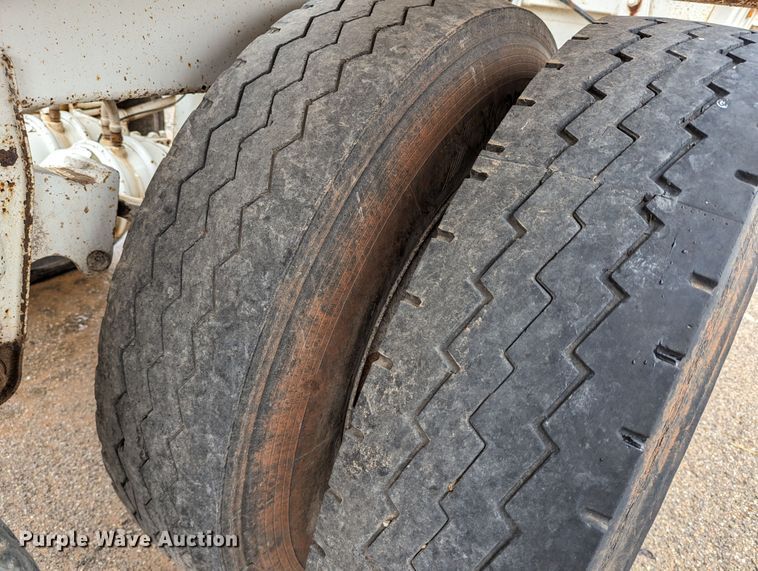 image for item DR6840 2016 Armor Lite SBD-40  bottom dump trailer