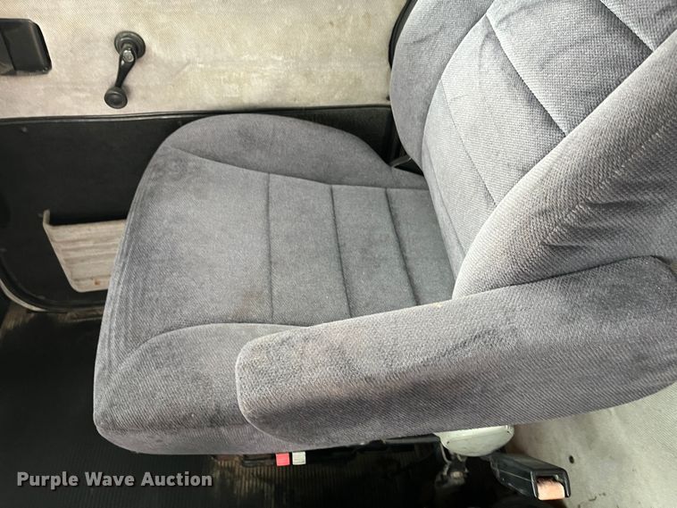 image for item DS1791 2002 Peterbilt 379  semi truck