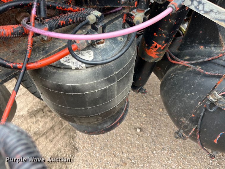 image for item DS1791 2002 Peterbilt 379  semi truck