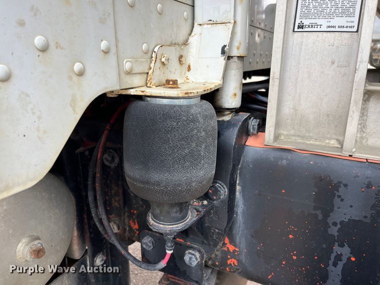 image for item DS1791 2002 Peterbilt 379  semi truck