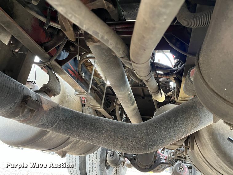 image for item DS1791 2002 Peterbilt 379  semi truck